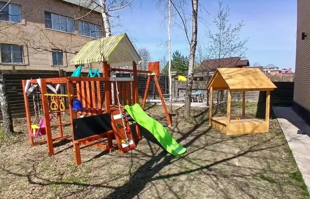 Песочница Сава 3 в деревне