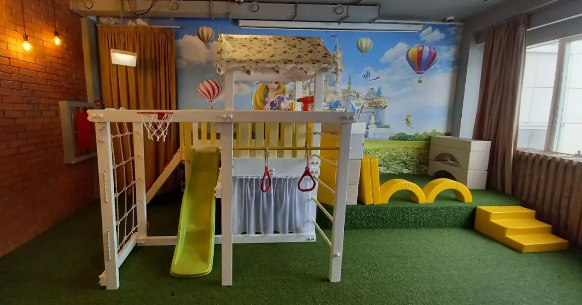 Игровой комплекс Савушка Baby 8 (желтый),  г. Москва, ресторан