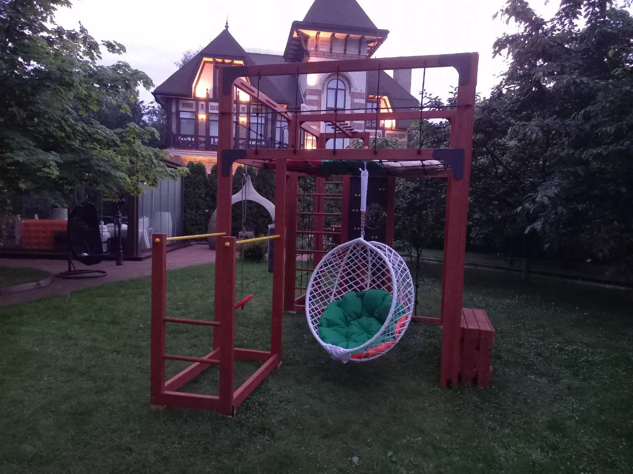 Савушка КУБ-2 (Махагон) с подушками и коконом