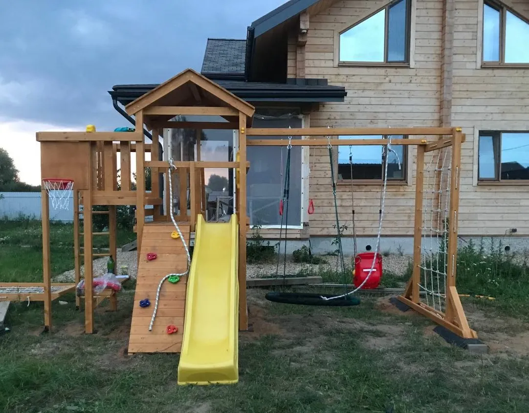 Детская площадка Савушка Мастер 4 (Махагон) 4 сезона, Можайский р-он