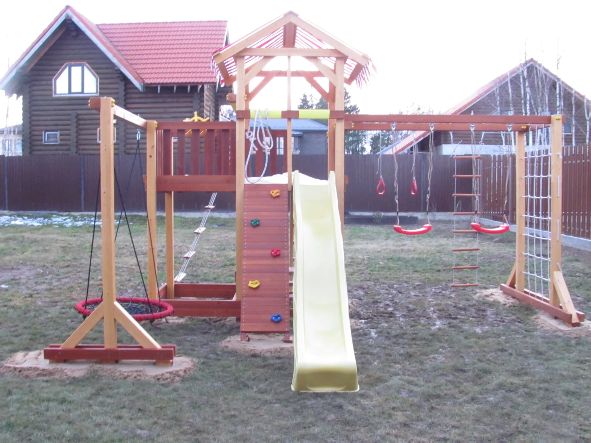 Детская площадка Савушка 15, д.Лужки