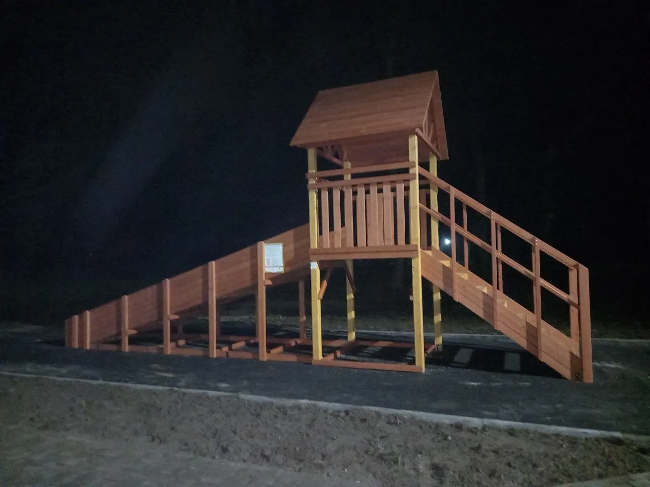 Детская зимняя горка Савушка Зима 5/1 в парке Роща