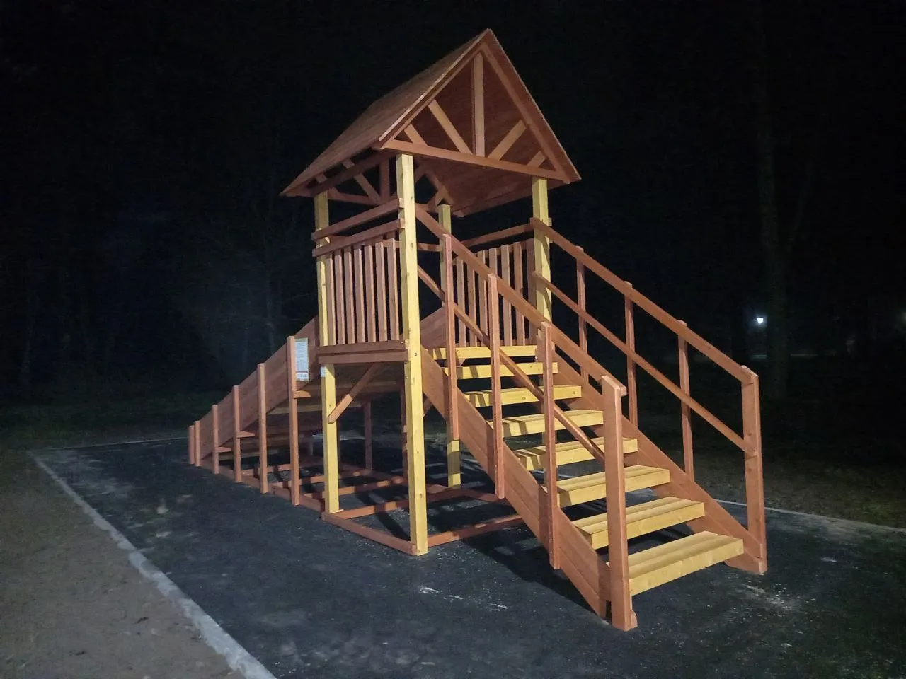 Детская зимняя горка Савушка Зима 5/1 в парке Роща