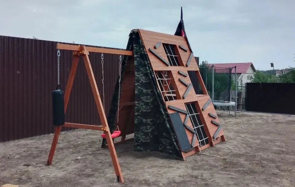 Савушка База-2 (Милитари) с качелями