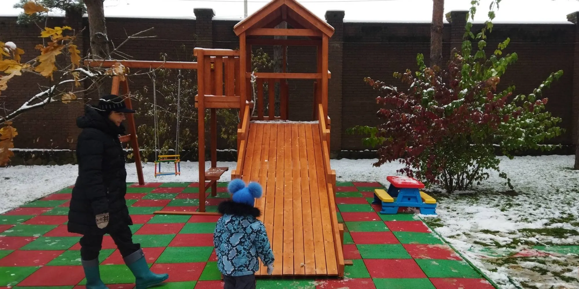 Всесезонные площадки Савушка с зимним скатом и летней горкой