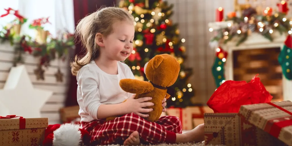 Что подарить ребёнку на Новый год?