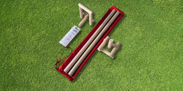 Игра Савушка Городки в чехле (Красный)