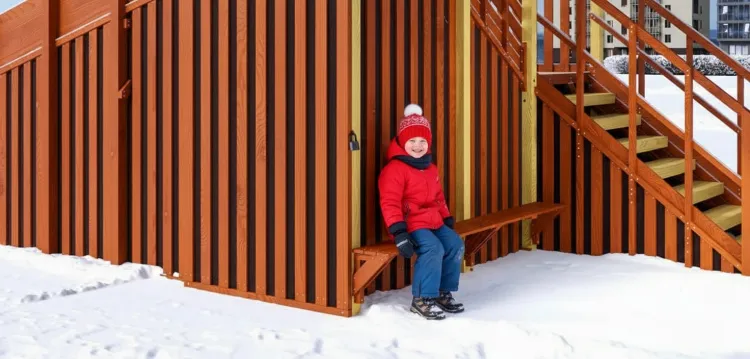 Зимняя горка Савушка Зима 13/1 с лавочкой