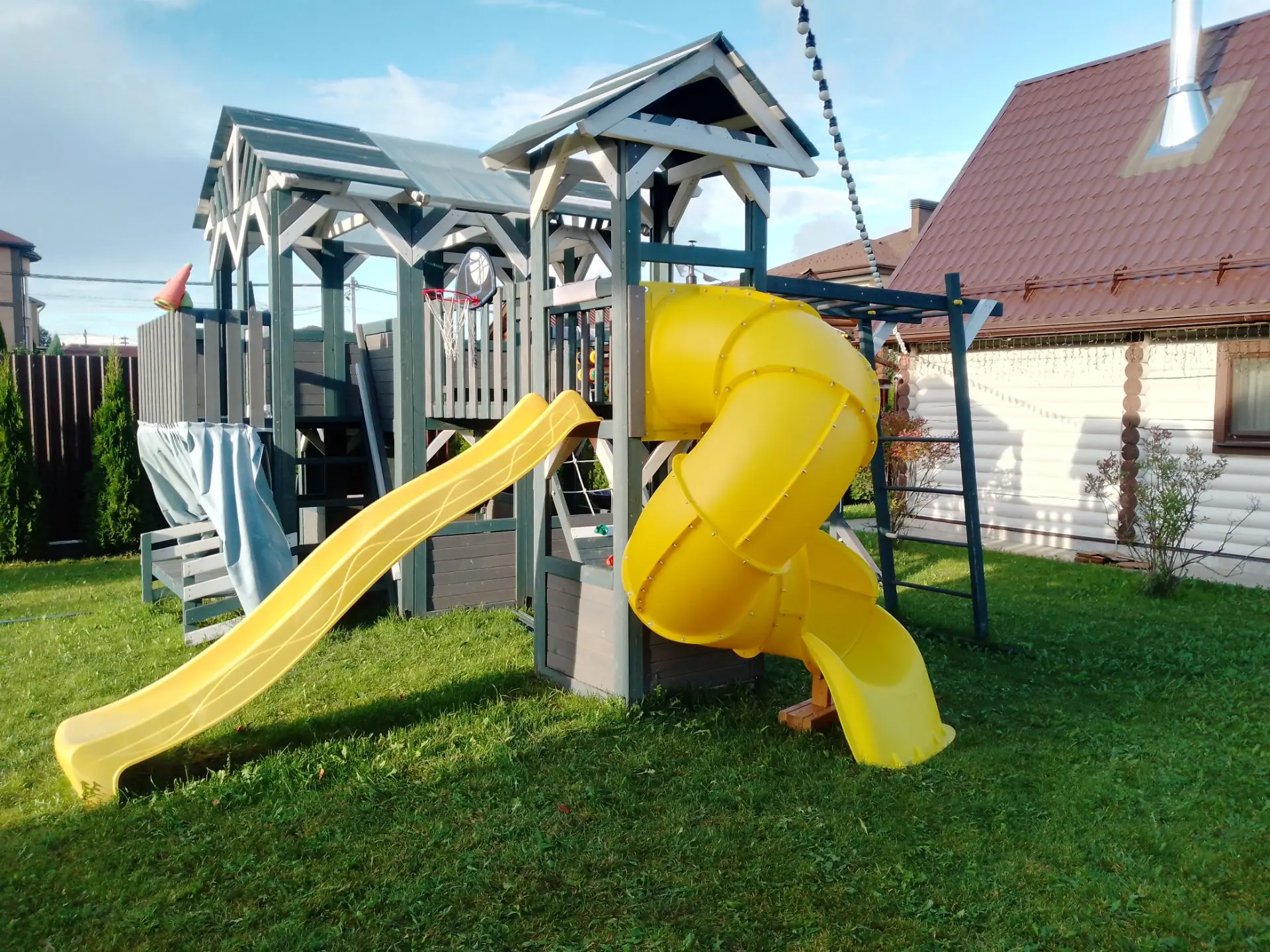 Детская площадка Савушка PlayHouse-5 с горкой-трубой